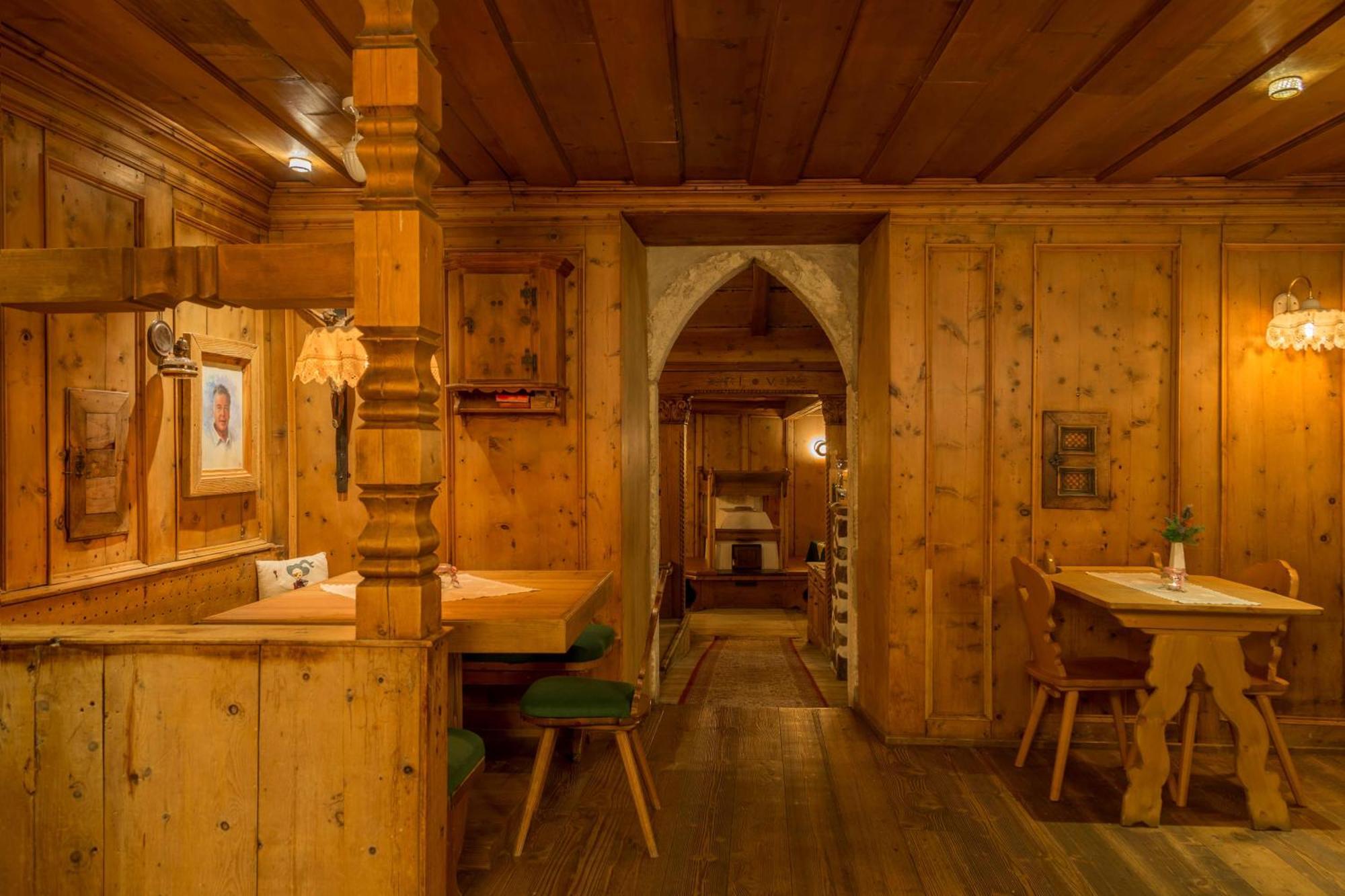 Hotel La Stua Cavalese Eksteriør bilde