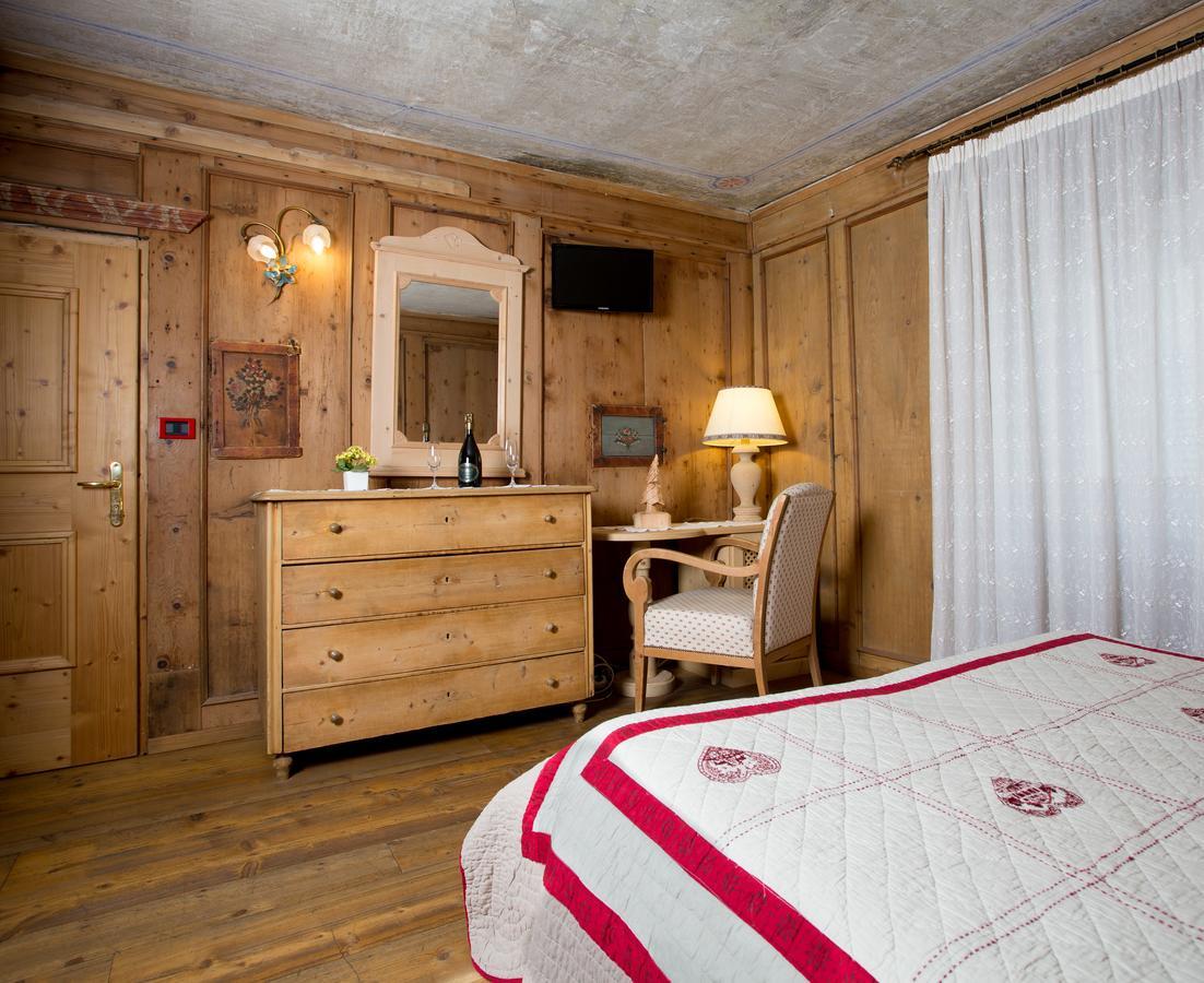 Hotel La Stua Cavalese Eksteriør bilde